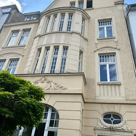 Messezimmer Tarantino Privatunterkunft Düsseldorf